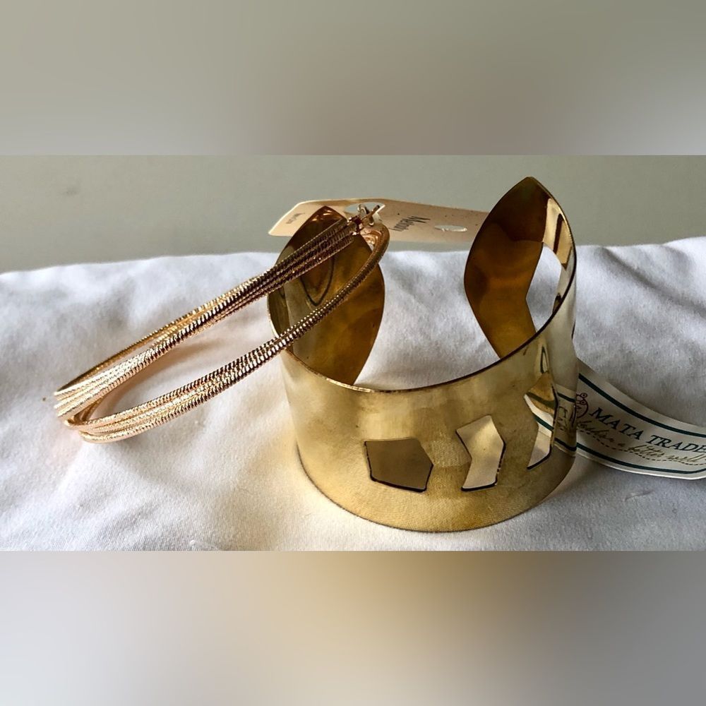 NWT cuff and large hoop earrings, gold tone